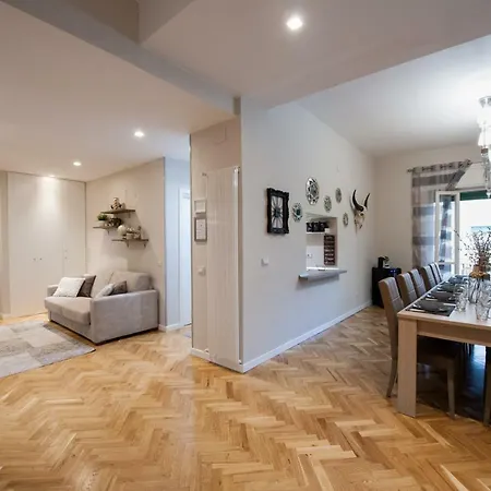 Grandapartments Via Merliani Apartment
