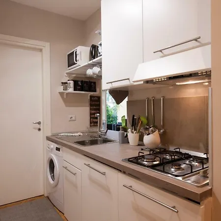 Grandapartments Via Merliani Apartment *