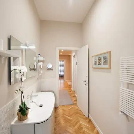 Apartment Grandapartments Via Merliani
